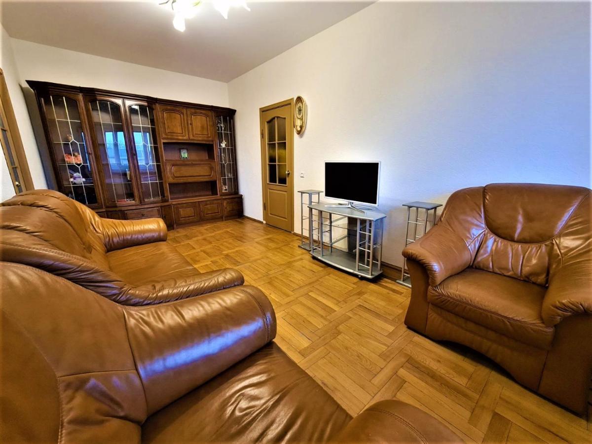 82-Avenue Apartment Cernăuți Exterior foto